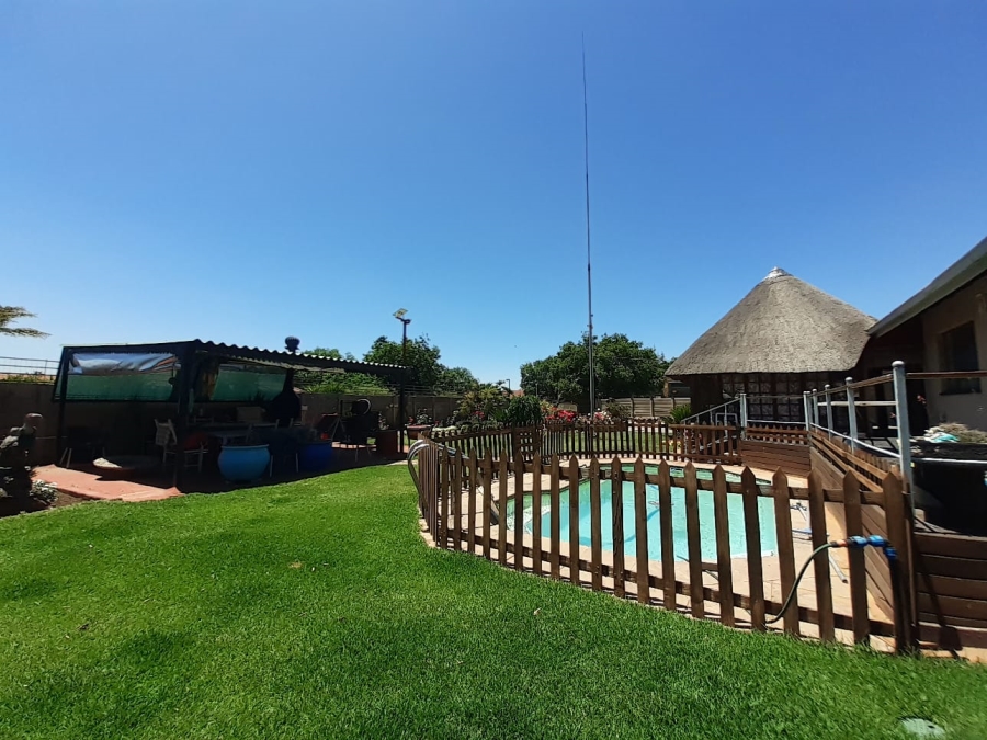 3 Bedroom Property for Sale in Vaalpark Free State